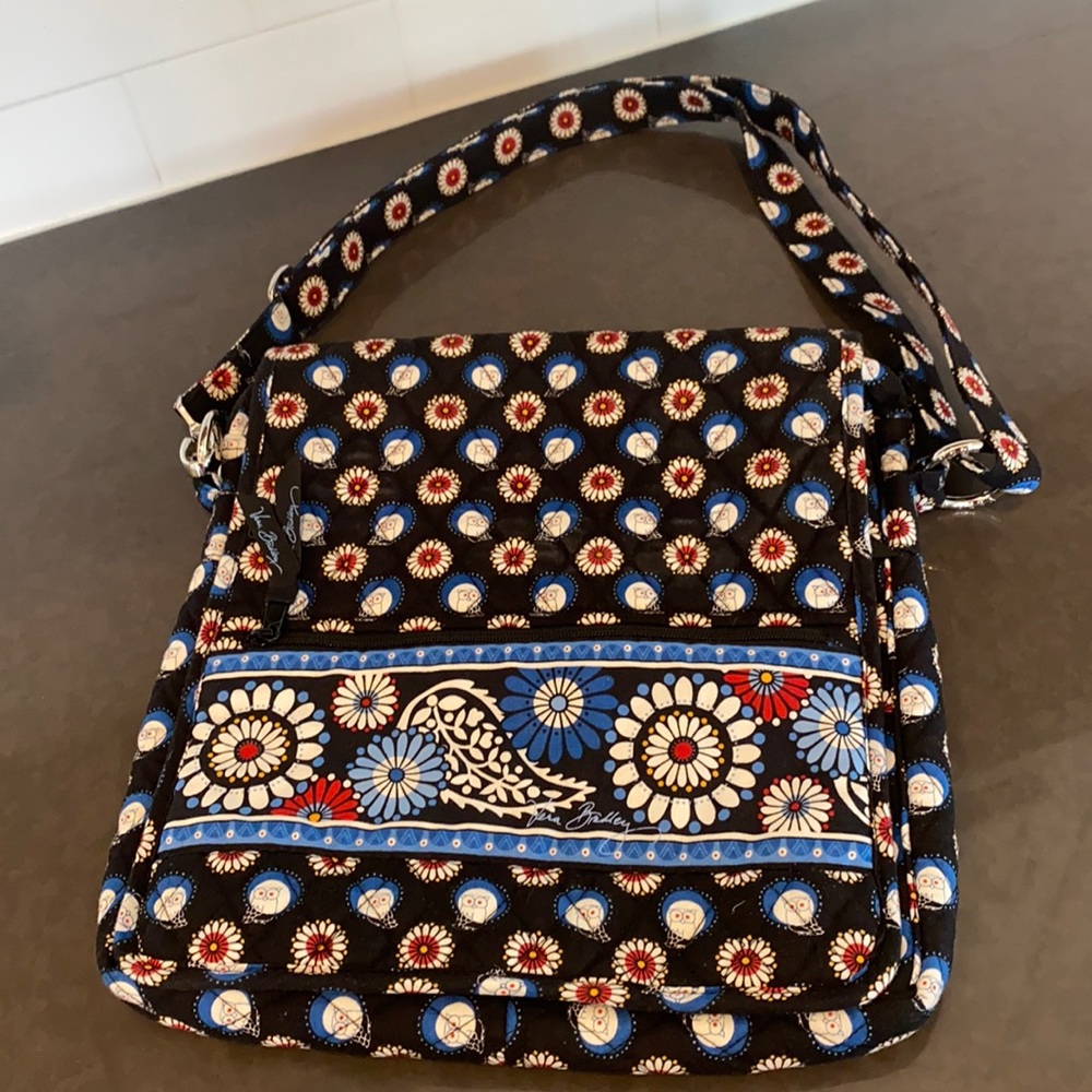 Vera Bradley crossbody, black print